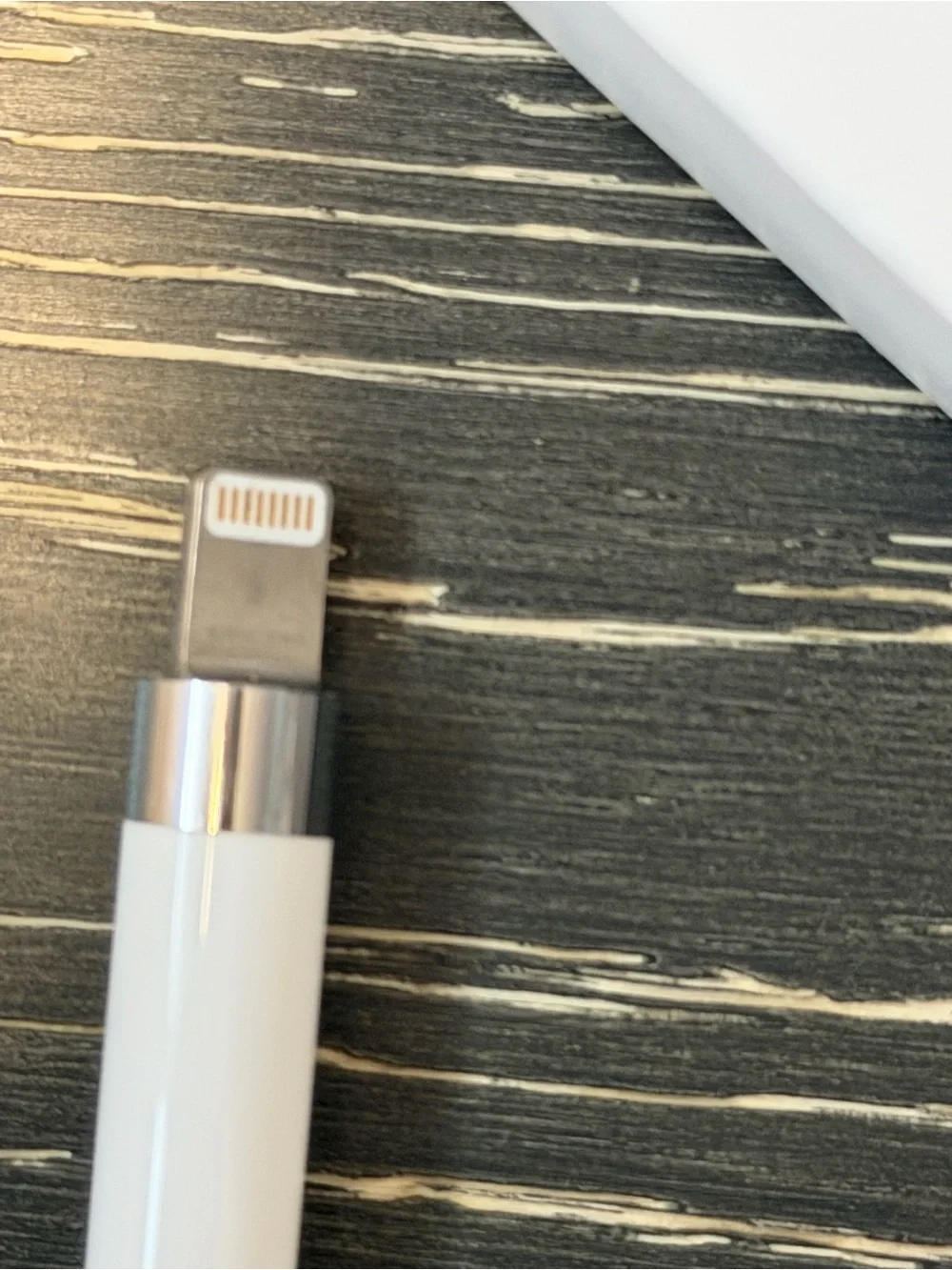 Apple White Digital Stylus - Magnetic Cap
